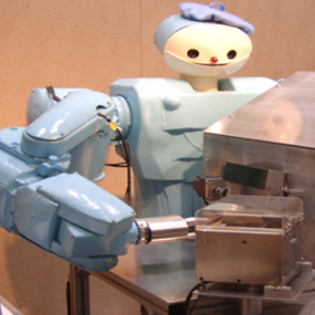 愛知万博2005年に産学官開発COOPERロボット展示